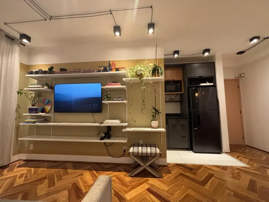 Foto 2 de Apartamento com 2 quartos à venda, 67m2 em Jardim das Cerejeiras, Aruja - SP