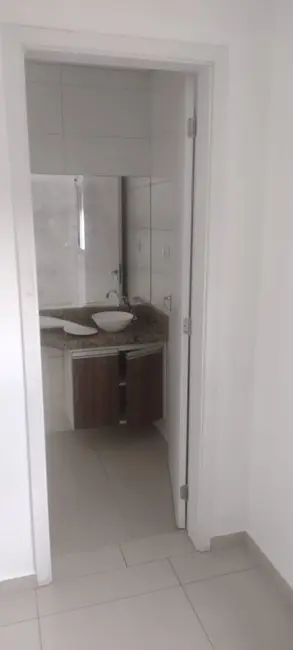 Apartamento com 3 quartos para alugar, 85m2 em Jordanópolis, Aruja - SP - imagem 6 Foto 6 de Apartamento com 3 quartos para alugar, 85m2 em Jordanópolis, Aruja - SP