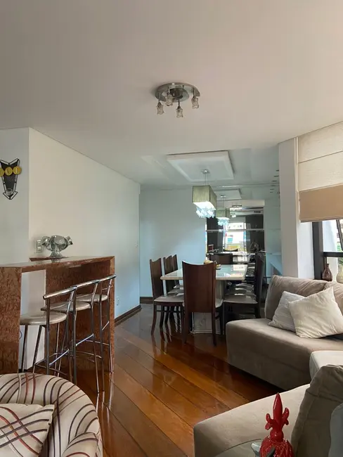 Apartamento com 3 quartos para alugar, 132m2 em Centro, Londrina - PR - imagem 5 Foto 5 de Apartamento com 3 quartos para alugar, 132m2 em Centro, Londrina - PR