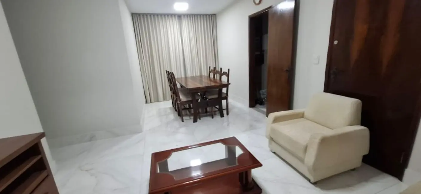 Apartamento com 3 quartos para alugar, 75m2 em Jardim Higienópolis, Londrina - PR - imagem 4 Foto 4 de Apartamento com 3 quartos para alugar, 75m2 em Jardim Higienópolis, Londrina - PR
