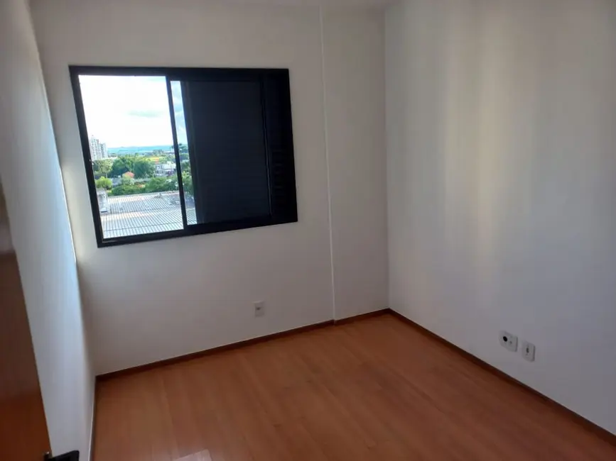 Foto 2 de Apartamento com 3 quartos para alugar, 74m2 em Bela Suiça, Londrina - PR