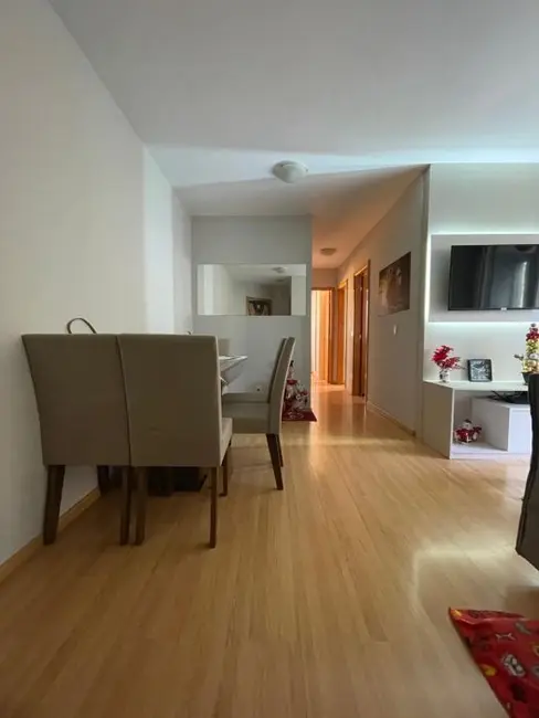 Apartamento com 3 quartos à venda, 70m2 em Bela Suiça, Londrina - PR - imagem 5 Foto 5 de Apartamento com 3 quartos à venda, 70m2 em Bela Suiça, Londrina - PR