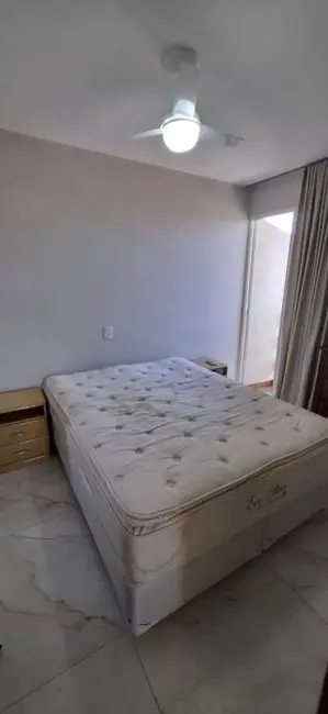 Apartamento com 3 quartos para alugar, 75m2 em Jardim Higienópolis, Londrina - PR - imagem 6 Foto 6 de Apartamento com 3 quartos para alugar, 75m2 em Jardim Higienópolis, Londrina - PR