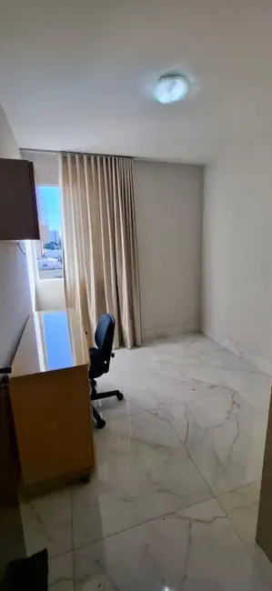 Apartamento com 3 quartos para alugar, 75m2 em Jardim Higienópolis, Londrina - PR - imagem 8 Foto 8 de Apartamento com 3 quartos para alugar, 75m2 em Jardim Higienópolis, Londrina - PR