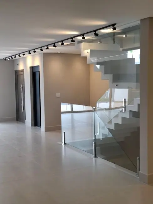 Foto 6 de Casa com 4 quartos à venda, 355m2 em Residencial Real Park, Aruja - SP