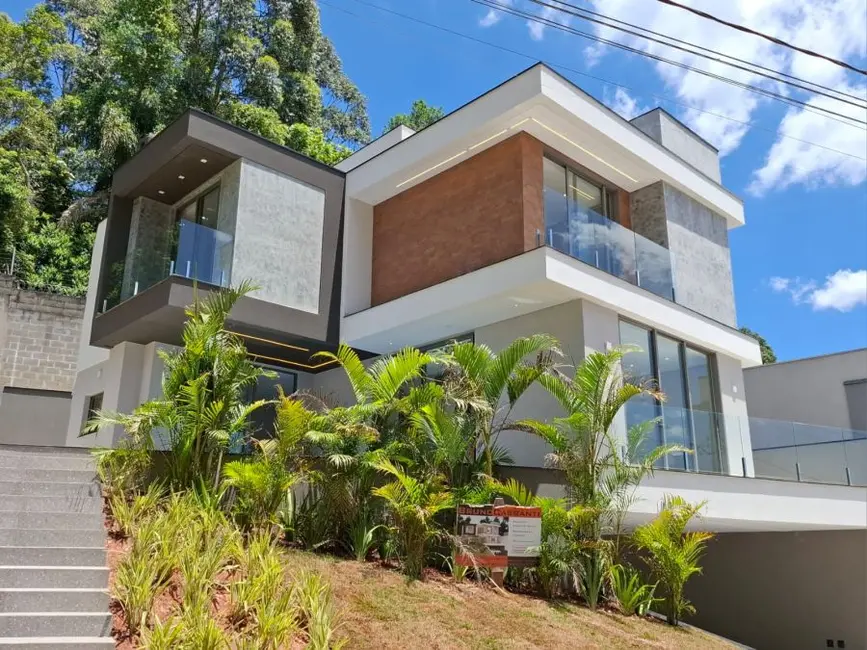 Foto 1 de Casa com 3 quartos à venda, 295m2 em Jardim das Cerejeiras, Aruja - SP