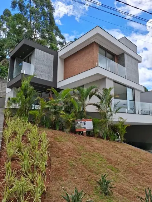 Foto 3 de Casa com 3 quartos à venda, 295m2 em Jardim das Cerejeiras, Aruja - SP
