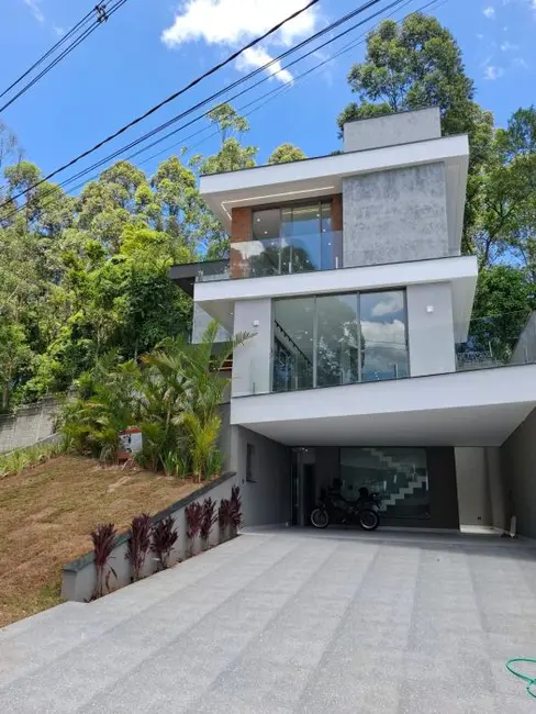 Foto 2 de Casa com 3 quartos à venda, 295m2 em Jardim das Cerejeiras, Aruja - SP