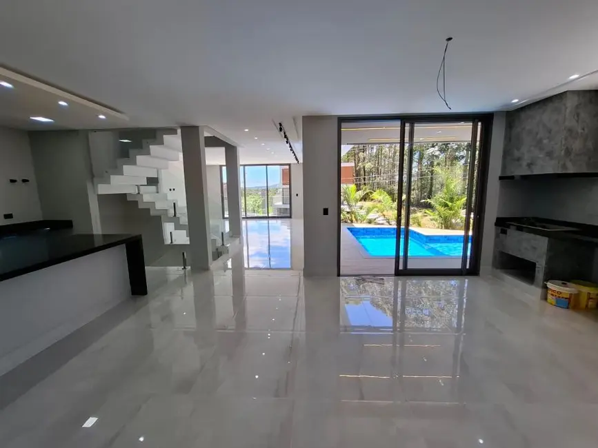 Foto 7 de Casa com 3 quartos à venda, 295m2 em Jardim das Cerejeiras, Aruja - SP