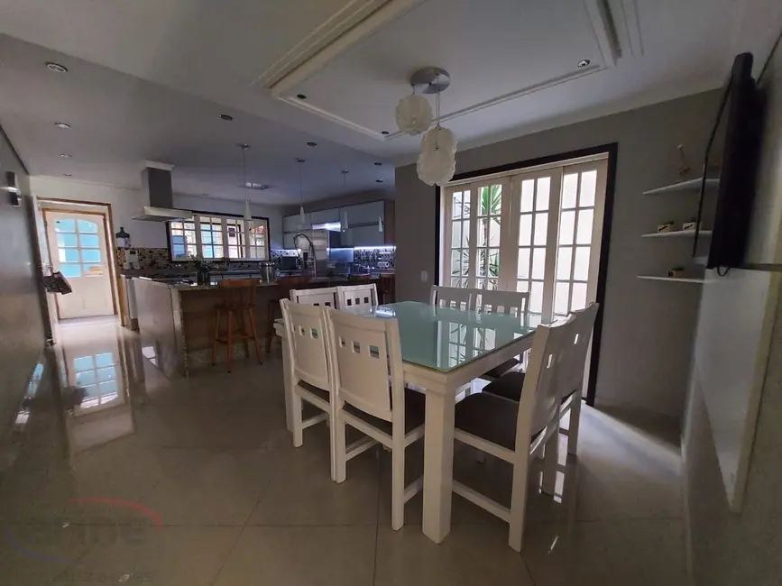 Sobrado com 3 quartos à venda, 160m2 em Vila Bocaina, Maua - SP - imagem 5 Foto 5 de Sobrado com 3 quartos à venda, 160m2 em Vila Bocaina, Maua - SP