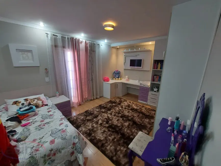 Sobrado com 3 quartos à venda, 160m2 em Vila Bocaina, Maua - SP - imagem 9 Foto 9 de Sobrado com 3 quartos à venda, 160m2 em Vila Bocaina, Maua - SP