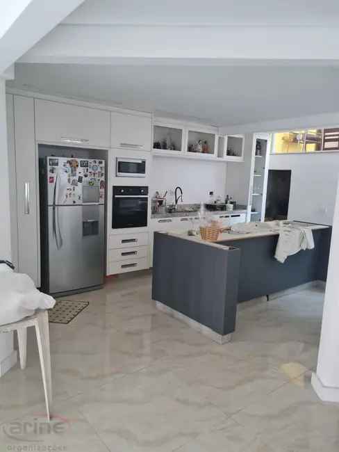 Foto 1 de Casa com 3 quartos à venda, 184m2 em Roncon, Ribeirao Pires - SP
