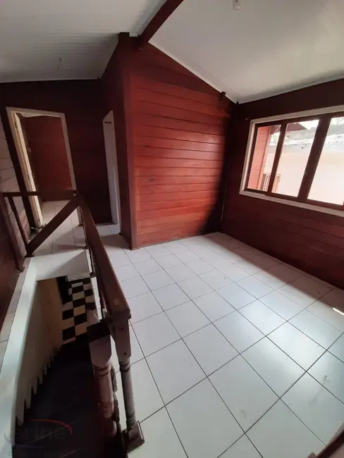 Sobrado com 2 quartos para alugar, 115m2 em Jardim Santa Lídia, Maua - SP - imagem 5 Foto 5 de Sobrado com 2 quartos para alugar, 115m2 em Jardim Santa Lídia, Maua - SP