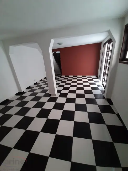 Sobrado com 2 quartos para alugar, 115m2 em Jardim Santa Lídia, Maua - SP - imagem 3 Foto 3 de Sobrado com 2 quartos para alugar, 115m2 em Jardim Santa Lídia, Maua - SP