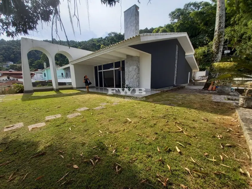 Foto 5 de Casa com 6 quartos à venda, 538m2 em Vila Velha, Angra Dos Reis - RJ