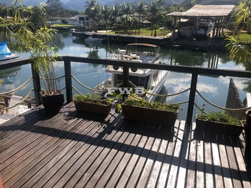 Casa de Condomínio com 5 quartos à venda e para alugar, 1680m2 em Bracuí (Cunhambebe), Angra Dos Reis - RJ - imagem 3 Foto 3 de Casa de Condomínio com 5 quartos à venda e para alugar, 1680m2 em Bracuí (Cunhambebe), Angra Dos Reis - RJ