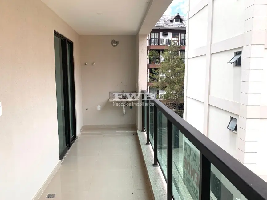 Foto 2 de Apartamento com 2 quartos à venda, 72m2 em Itaipava, Petropolis - RJ