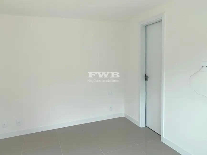 Apartamento com 1 quarto à venda, 90m2 em Itaipava, Petropolis - RJ - imagem 5 Foto 5 de Apartamento com 1 quarto à venda, 90m2 em Itaipava, Petropolis - RJ