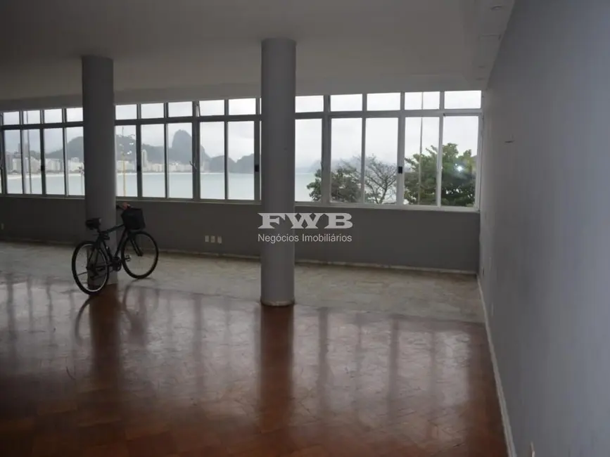 Apartamento com 4 quartos à venda, 311m2 em Copacabana, Rio De Janeiro - RJ - imagem 5 Foto 5 de Apartamento com 4 quartos à venda, 311m2 em Copacabana, Rio De Janeiro - RJ