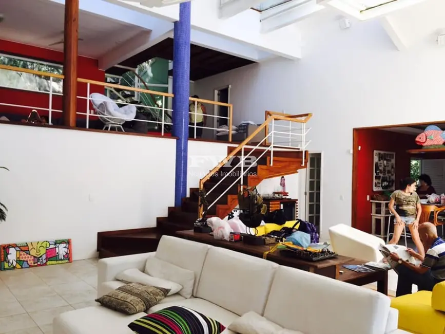 Foto 5 de Casa com 5 quartos à venda, 370m2 em Armacao Dos Buzios - RJ