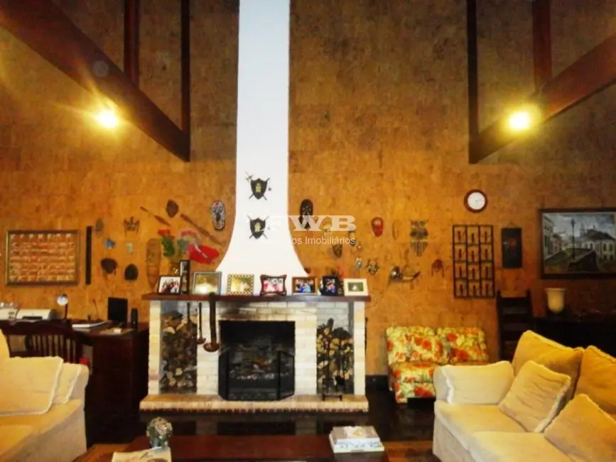 Foto 8 de Casa com 7 quartos à venda, 670m2 em Golfe, Teresopolis - RJ