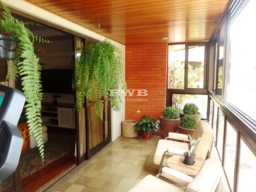 Foto 9 de Apartamento com 3 quartos à venda, 210m2 em Agriões, Teresopolis - RJ