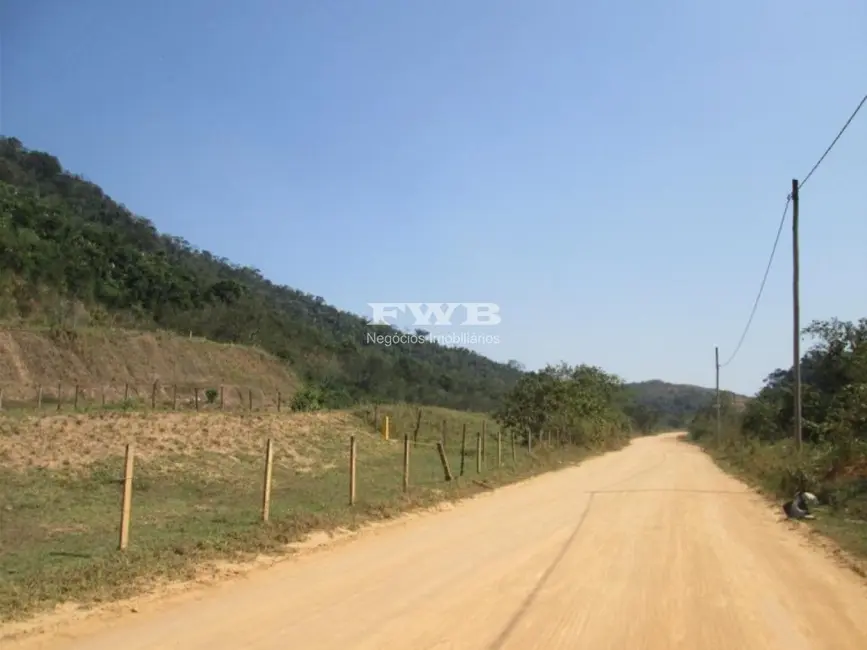 Terreno / Lote à venda, 2608138m2 em Adrianópolis, Nova Iguacu - RJ - imagem 3 Foto 3 de Terreno / Lote à venda, 2608138m2 em Adrianópolis, Nova Iguacu - RJ