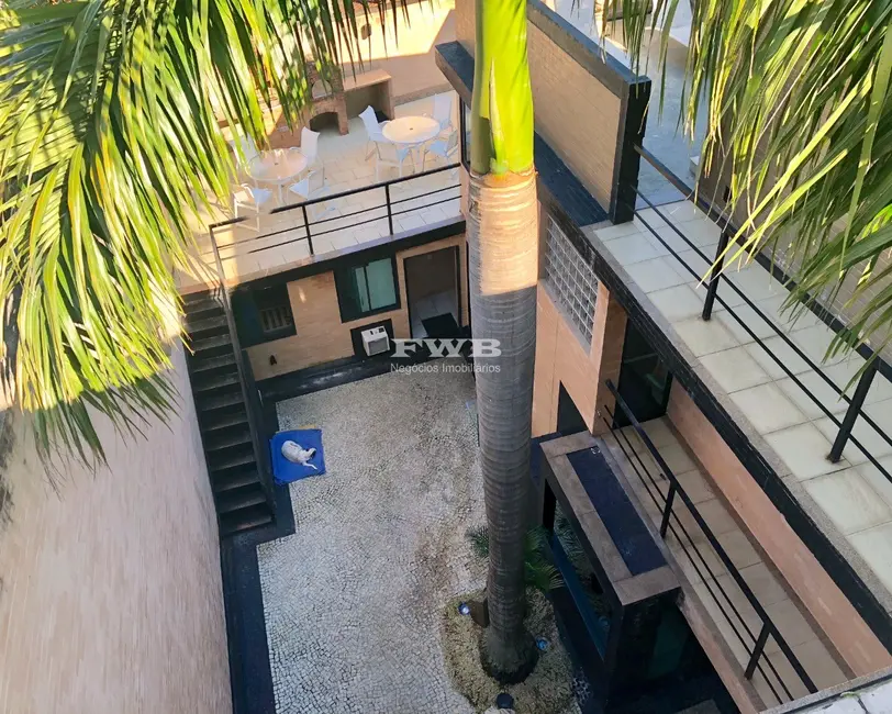 Casa com 6 quartos à venda, 560m2 em Jardim Botânico, Rio De Janeiro - RJ - imagem 2 Foto 2 de Casa com 6 quartos à venda, 560m2 em Jardim Botânico, Rio De Janeiro - RJ
