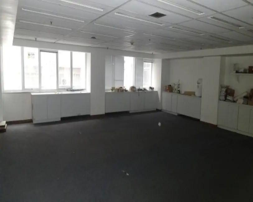 Sala Comercial à venda, 445m2 em Centro, Rio De Janeiro - RJ - imagem 2 Foto 2 de Sala Comercial à venda, 445m2 em Centro, Rio De Janeiro - RJ