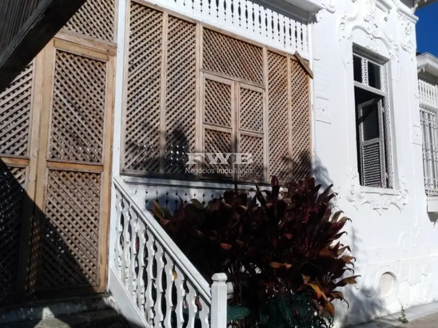 Casa com 6 quartos à venda, 800m2 em Centro, Petropolis - RJ - imagem 3 Foto 3 de Casa com 6 quartos à venda, 800m2 em Centro, Petropolis - RJ