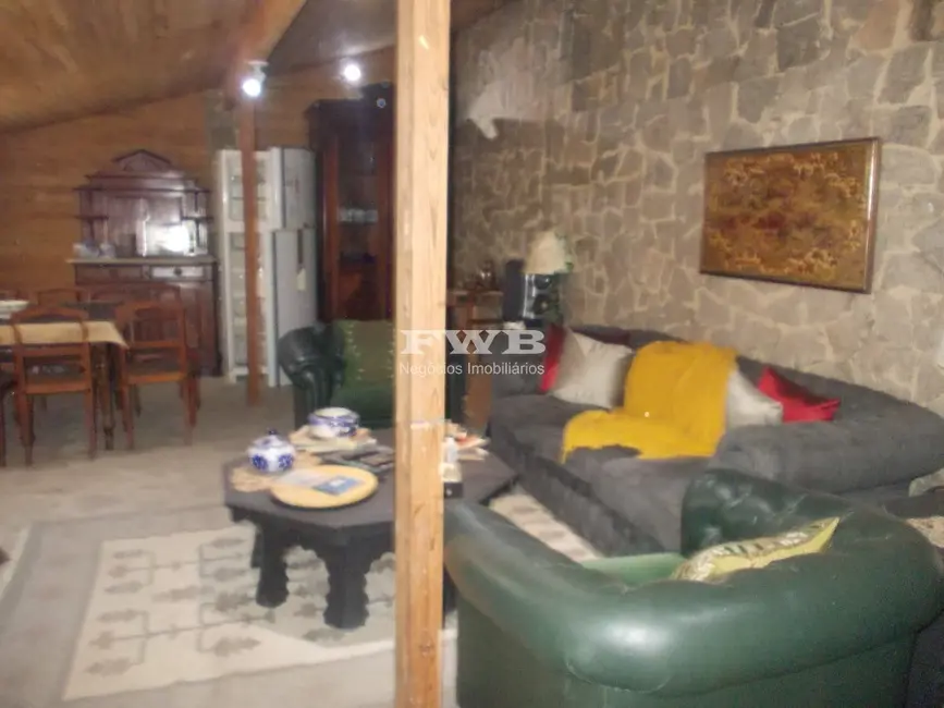 Casa com 6 quartos à venda, 800m2 em Centro, Petropolis - RJ - imagem 6 Foto 6 de Casa com 6 quartos à venda, 800m2 em Centro, Petropolis - RJ