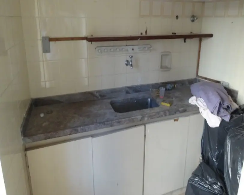 Sala Comercial à venda, 140m2 em Centro, Rio De Janeiro - RJ - imagem 8 Foto 8 de Sala Comercial à venda, 140m2 em Centro, Rio De Janeiro - RJ