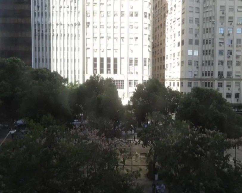 Sala Comercial à venda, 100m2 em Centro, Rio De Janeiro - RJ - imagem 4 Foto 4 de Sala Comercial à venda, 100m2 em Centro, Rio De Janeiro - RJ