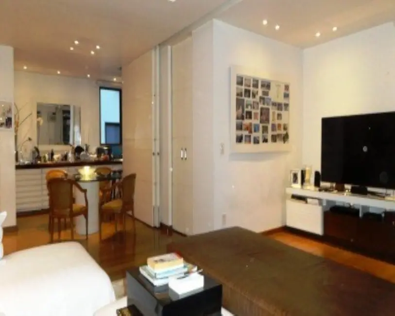 Apartamento com 2 quartos à venda, 82m2 em Leblon, Rio De Janeiro - RJ - imagem 9 Foto 9 de Apartamento com 2 quartos à venda, 82m2 em Leblon, Rio De Janeiro - RJ