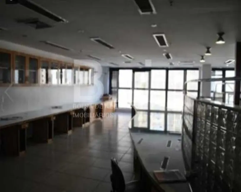Sala Comercial com 1 quarto para alugar, 400m2 em Centro, Rio De Janeiro - RJ - imagem 6 Foto 6 de Sala Comercial com 1 quarto para alugar, 400m2 em Centro, Rio De Janeiro - RJ