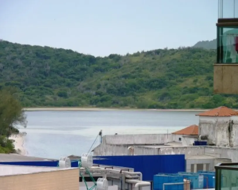 Foto 2 de Apartamento com 3 quartos à venda, 181m2 em Passagem, Cabo Frio - RJ