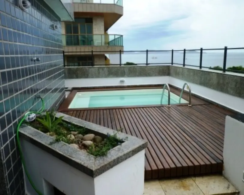 Foto 3 de Apartamento com 4 quartos à venda, 209m2 em Passagem, Cabo Frio - RJ