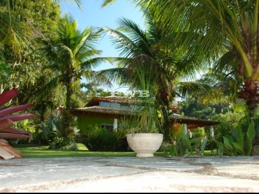 Foto 3 de Casa com 7 quartos à venda, 1000m2 em Praia Vermelha (Mambucaba), Angra Dos Reis - RJ