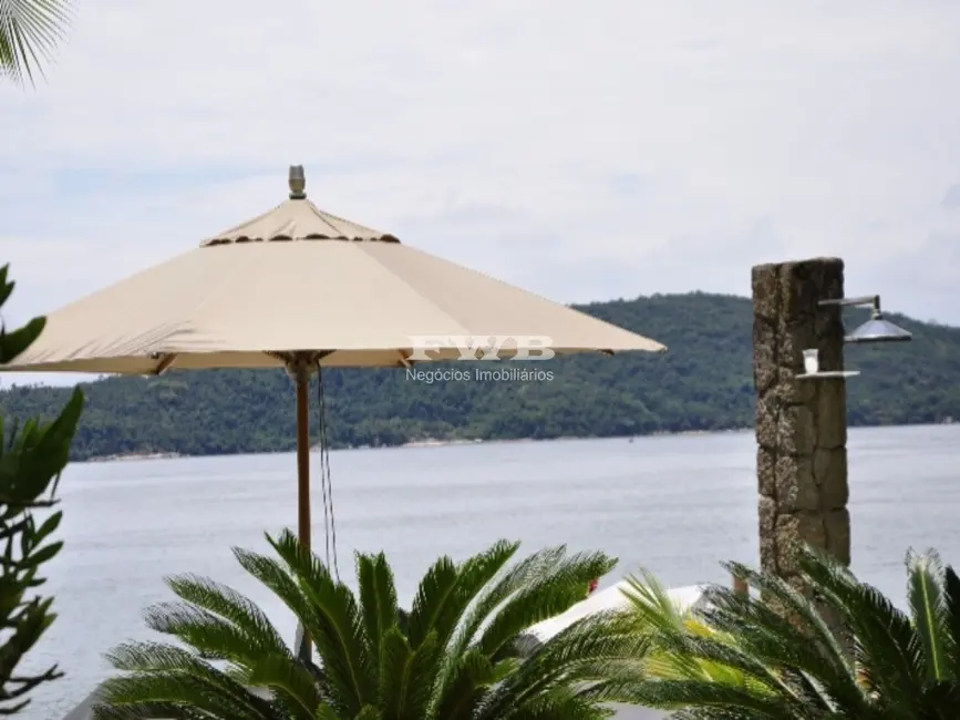 Foto 9 de Casa com 7 quartos à venda, 1000m2 em Praia Vermelha (Mambucaba), Angra Dos Reis - RJ