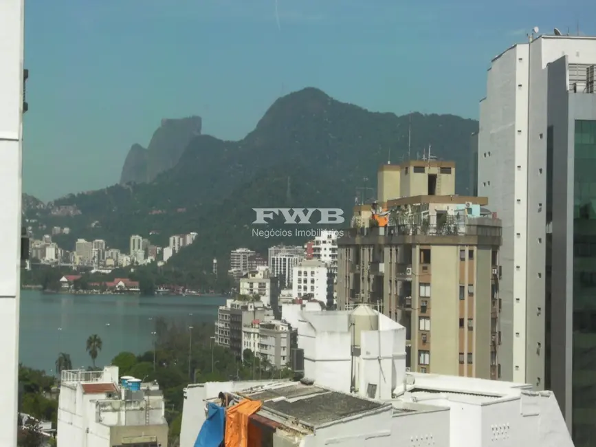 Casa com 4 quartos à venda, 340m2 em Humaitá, Rio De Janeiro - RJ - imagem 4 Foto 4 de Casa com 4 quartos à venda, 340m2 em Humaitá, Rio De Janeiro - RJ