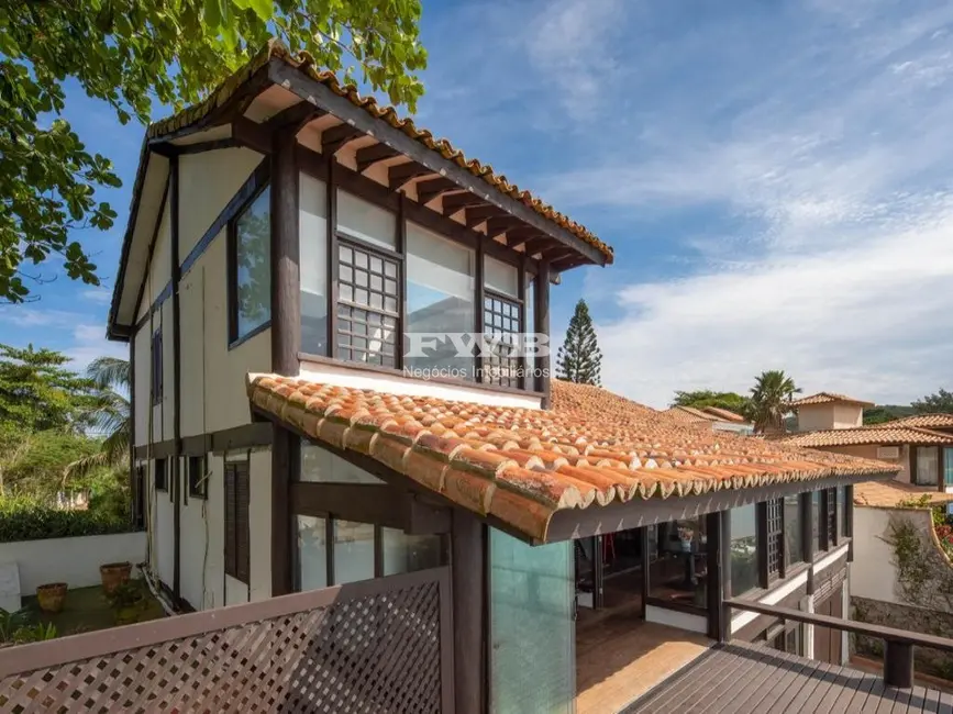 Foto 3 de Casa com 5 quartos à venda, 300m2 em Armacao Dos Buzios - RJ