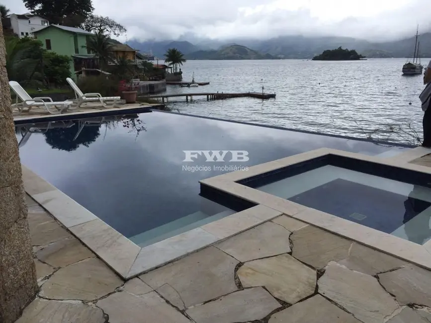 Foto 2 de Casa de Condomínio com 8 quartos à venda, 700m2 em Mombaça, Angra Dos Reis - RJ