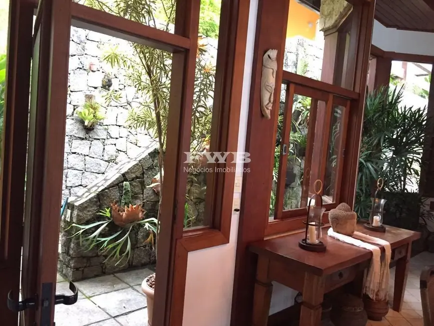 Foto 9 de Casa de Condomínio com 8 quartos à venda, 700m2 em Mombaça, Angra Dos Reis - RJ