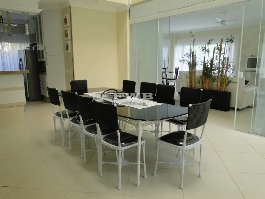 Foto 9 de Casa com 7 quartos à venda, 460m2 em Frade (Cunhambebe), Angra Dos Reis - RJ