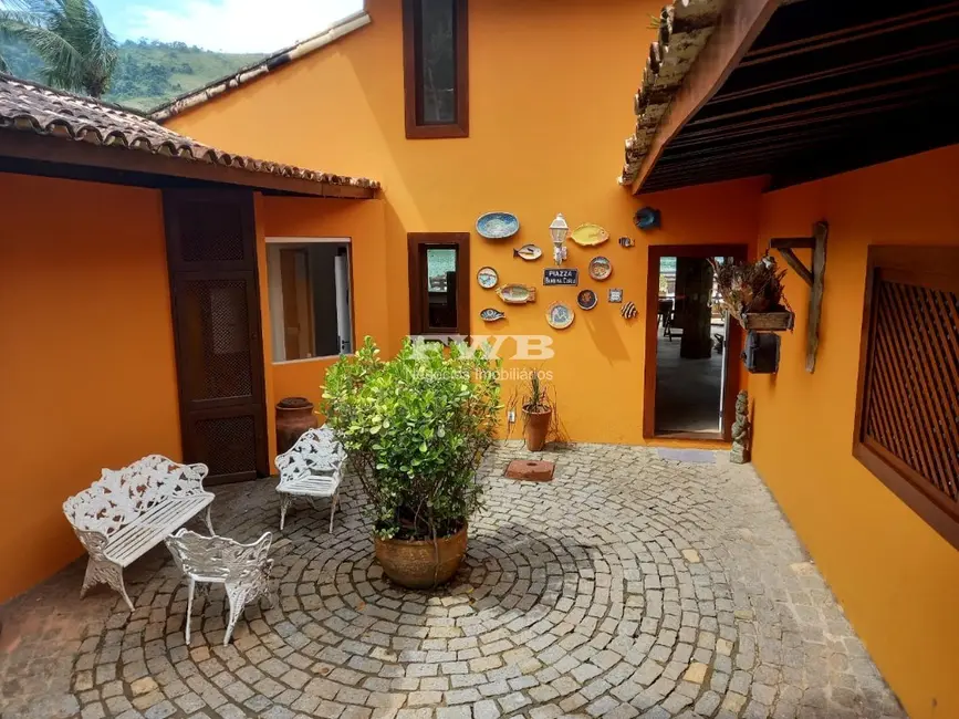 Casa com 8 quartos para alugar, 500m2 em Angra Dos Reis - RJ - imagem 4 Foto 4 de Casa com 8 quartos para alugar, 500m2 em Angra Dos Reis - RJ