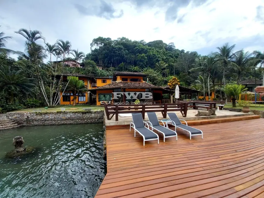 Foto 1 de Casa com 8 quartos à venda, 500m2 em Angra Dos Reis - RJ