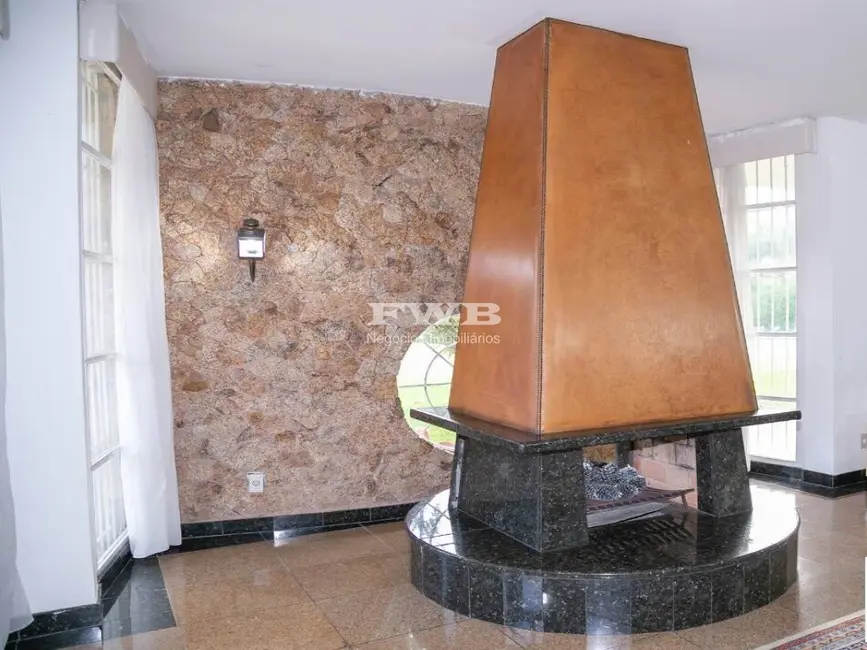 Casa com 7 quartos à venda, 744m2 em Bom Retiro, Teresopolis - RJ - imagem 5 Foto 5 de Casa com 7 quartos à venda, 744m2 em Bom Retiro, Teresopolis - RJ