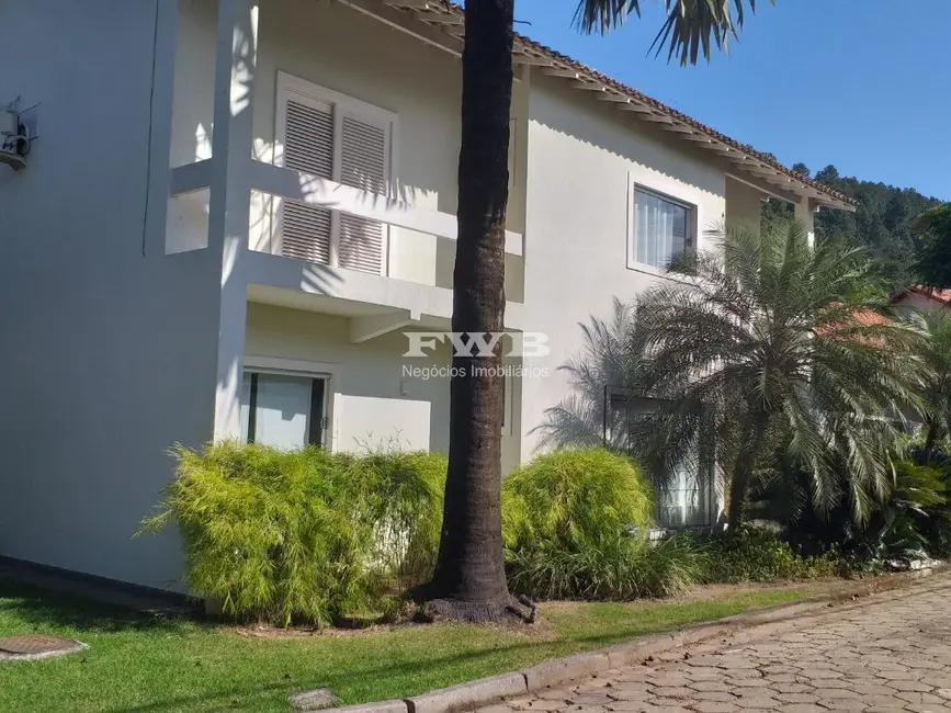 Foto 1 de Casa de Condomínio com 5 quartos à venda e para alugar, 400m2 em Pontal (Cunhambebe), Angra Dos Reis - RJ