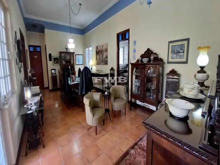 Casa com 4 quartos à venda, 1173m2 em Barueri - SP - imagem 8 Foto 8 de Casa com 4 quartos à venda, 1173m2 em Barueri - SP