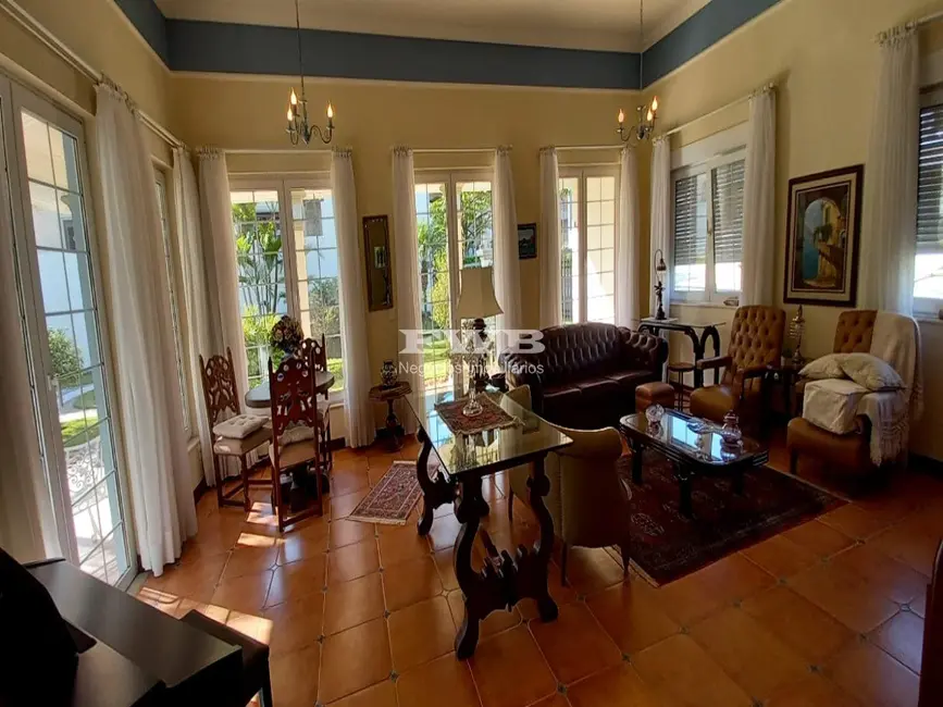 Casa com 4 quartos à venda, 1173m2 em Barueri - SP - imagem 4 Foto 4 de Casa com 4 quartos à venda, 1173m2 em Barueri - SP